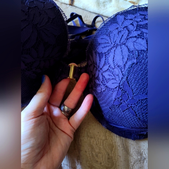 Cache Bras - Picture 7 of 8